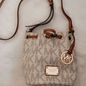 🔥🔥 Michael Kors Small Crossbody Bag